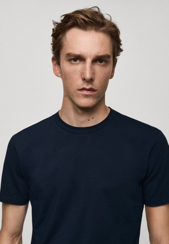 Футболка Mango Man