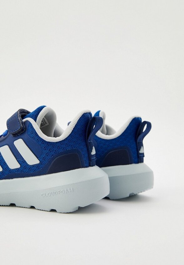 Кроссовки adidas