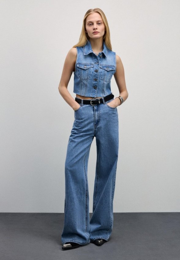 Жилет джинсовый Zarina