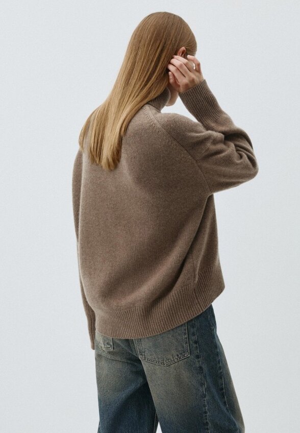 Свитер Sela