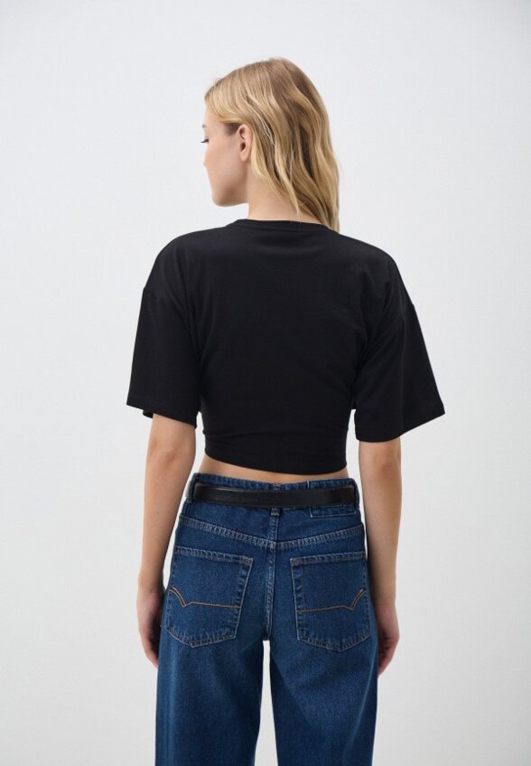 Футболка And Yet.