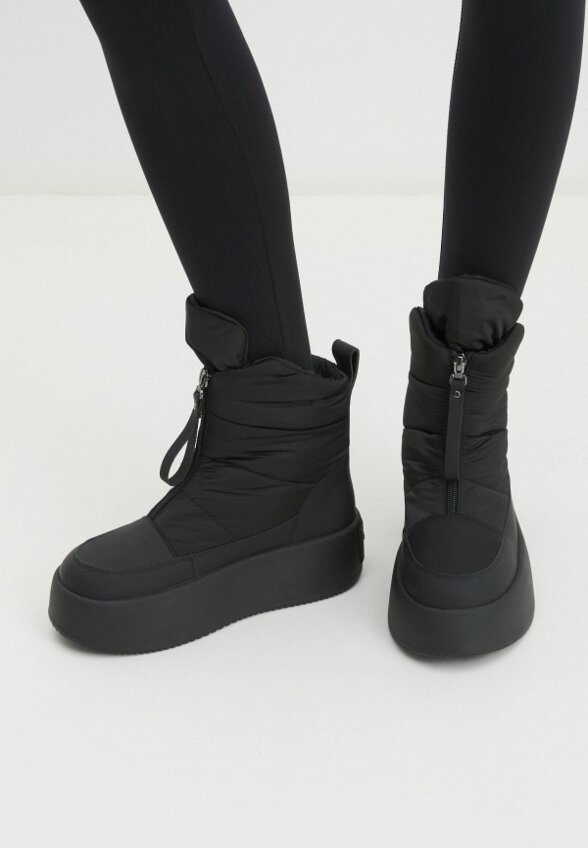 Дутики Maison David