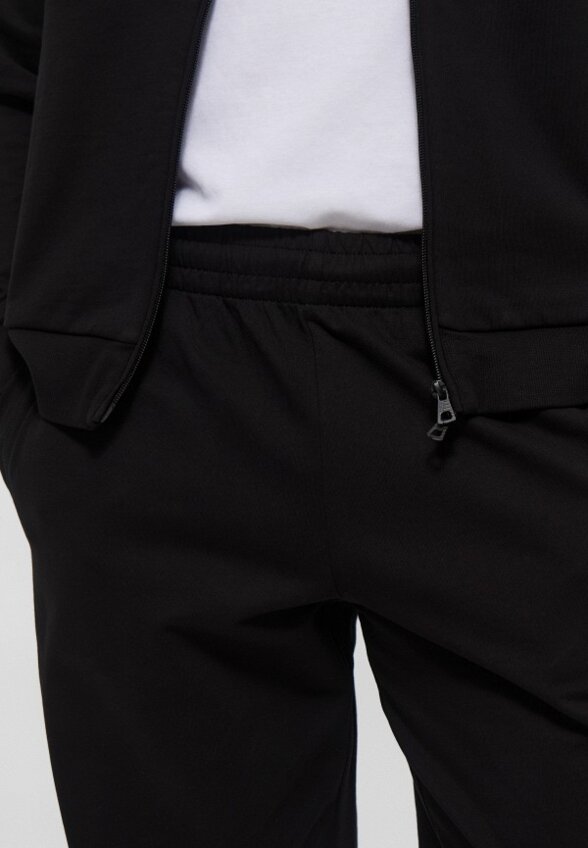 Костюм спортивный EA7