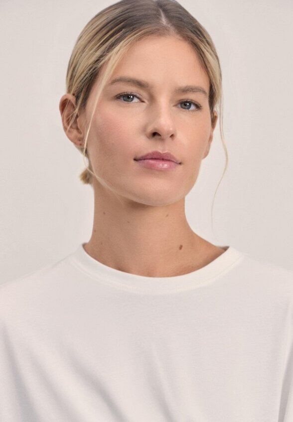 Футболка Zarina