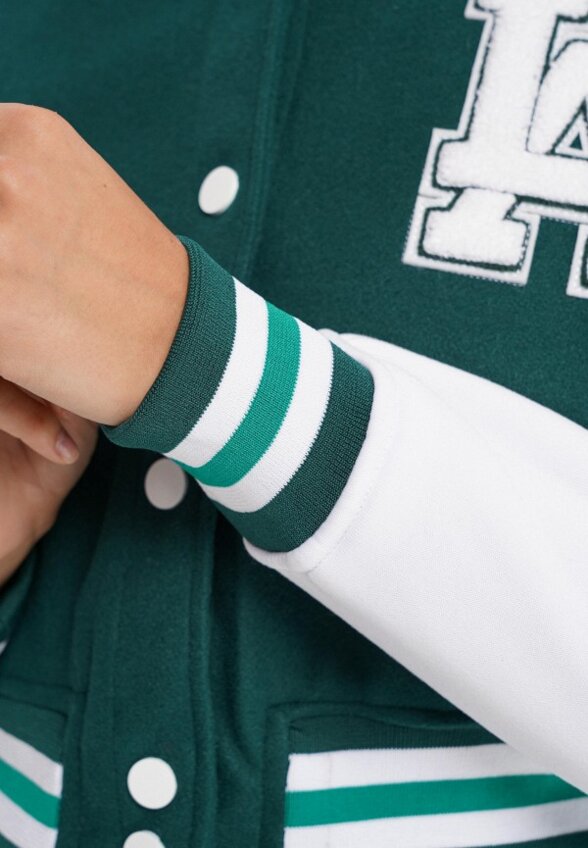 Бомбер Твое