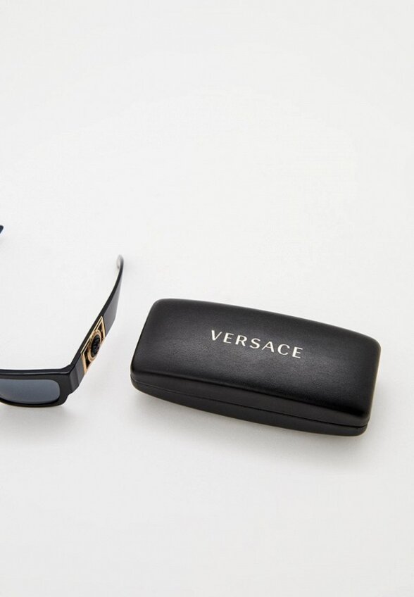 Очки солнцезащитные Versace