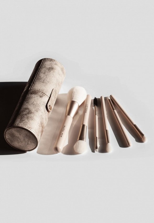 Набор кистей для макияжа Inglot