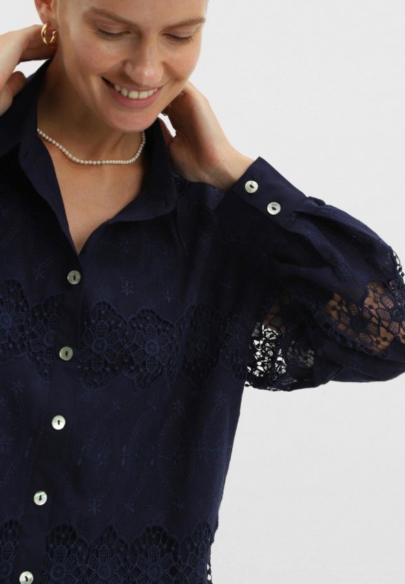 Блуза Calin Doux