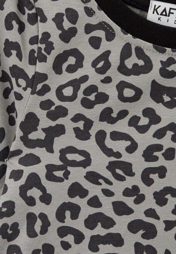 Футболка Kaftan