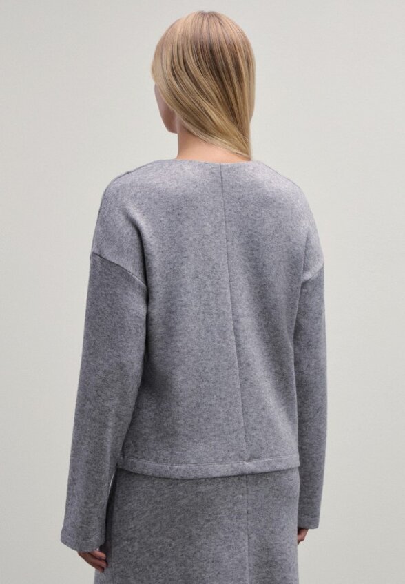 Пуловер Zarina