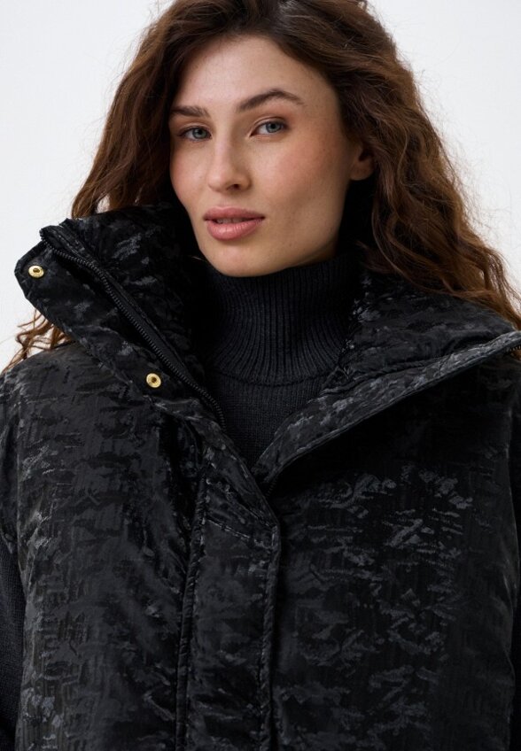 Жилет утепленный Tunkina