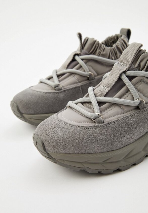 Кроссовки Founds