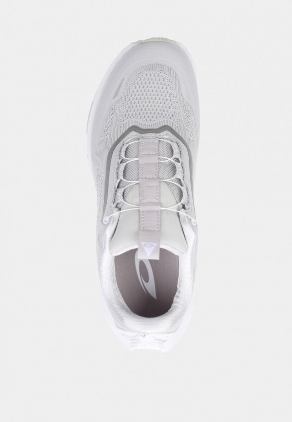 Кроссовки Kari