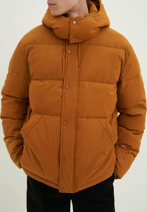 Пуховик Finn Flare