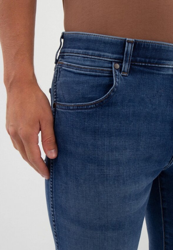Джинсы Wrangler