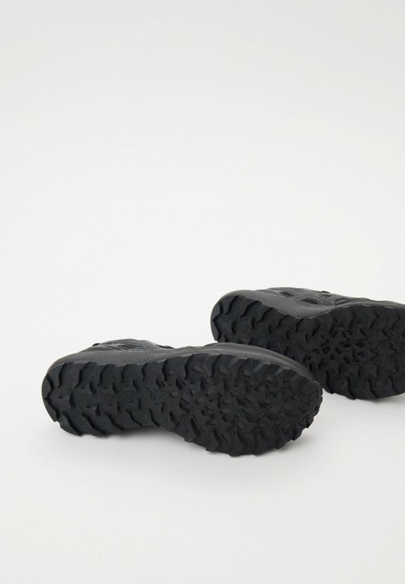 Кроссовки ASICS