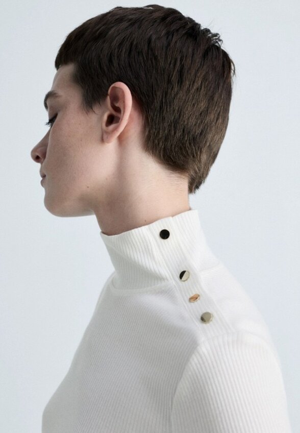 Водолазка Mango