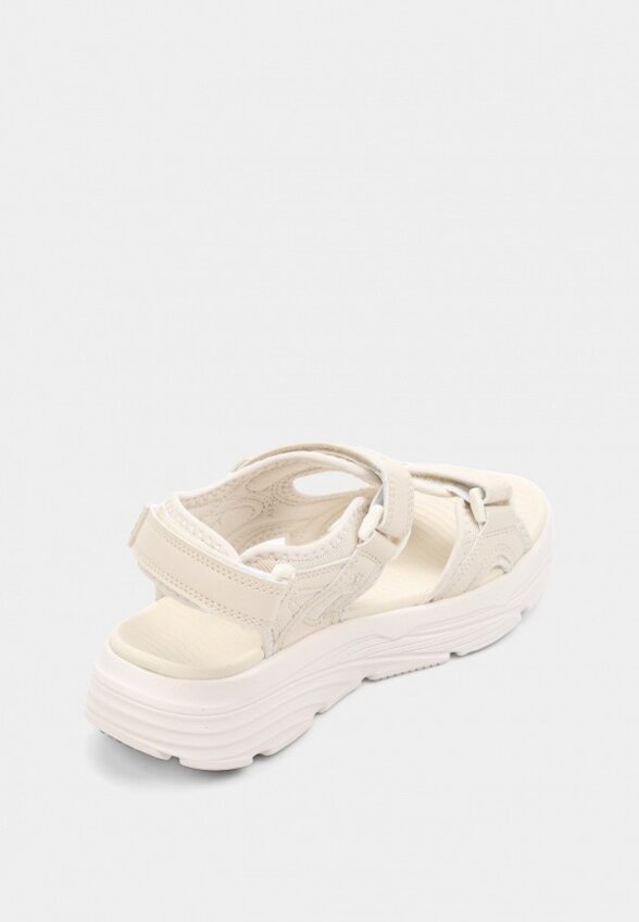 Сандалии Strobbs