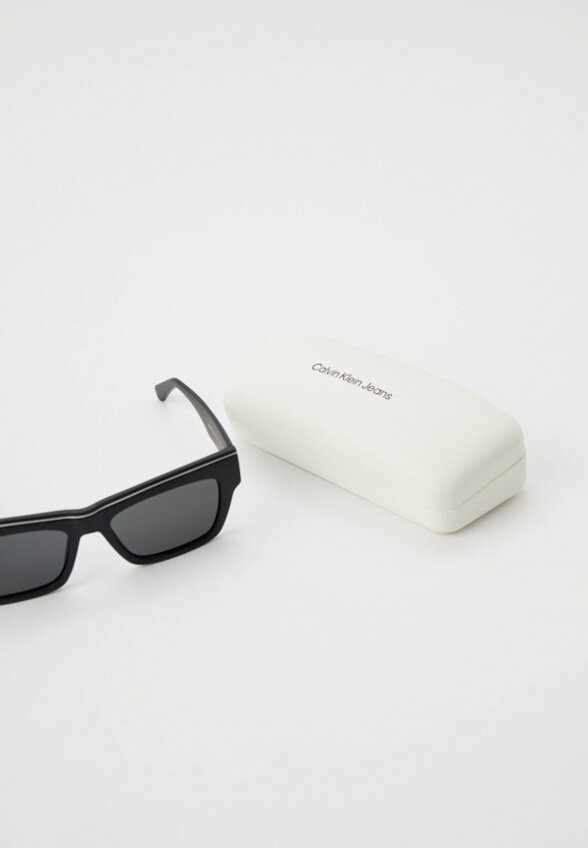 Очки солнцезащитные Calvin Klein Jeans