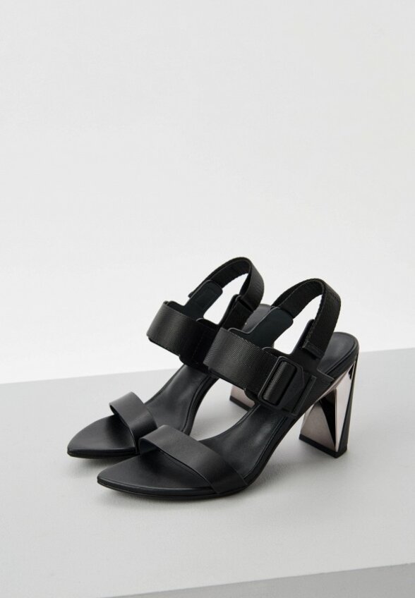 Босоножки United Nude