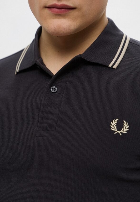 Поло Fred Perry