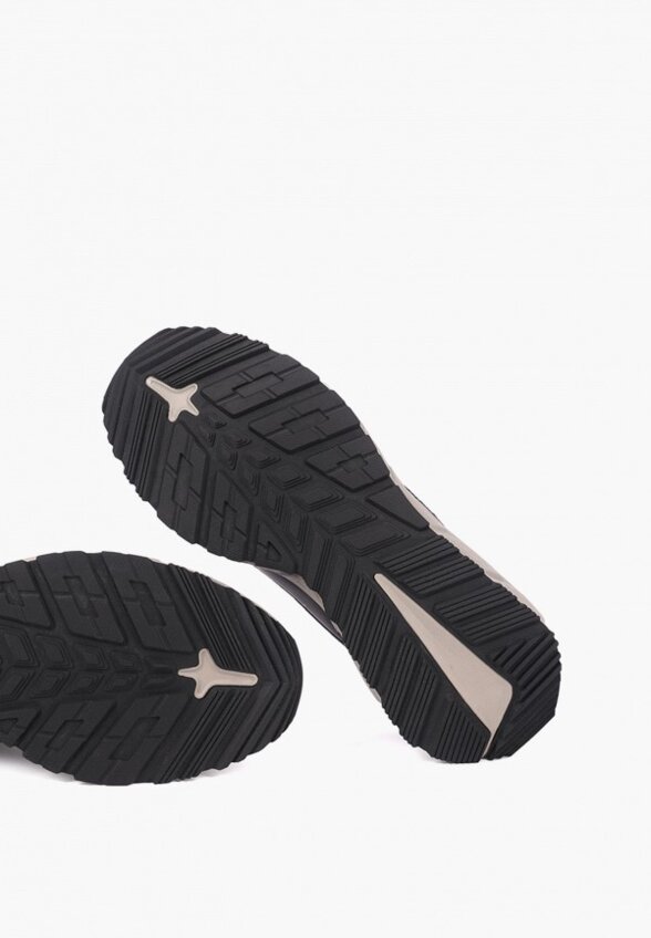 Кроссовки Pulse