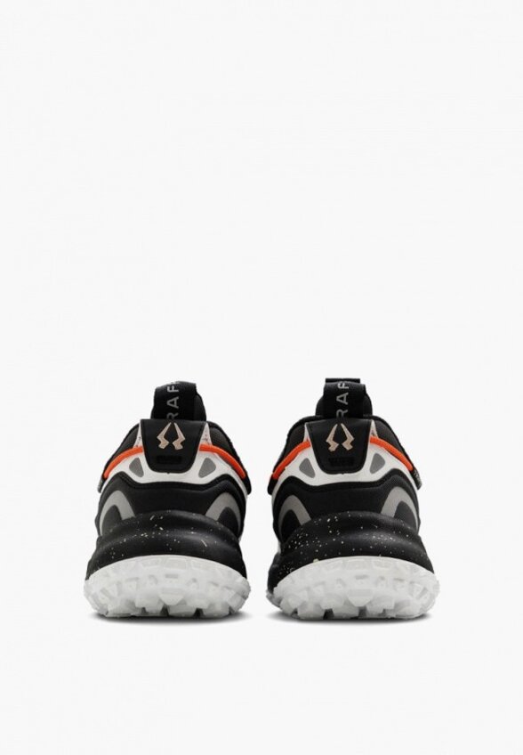 Кроссовки Traffa