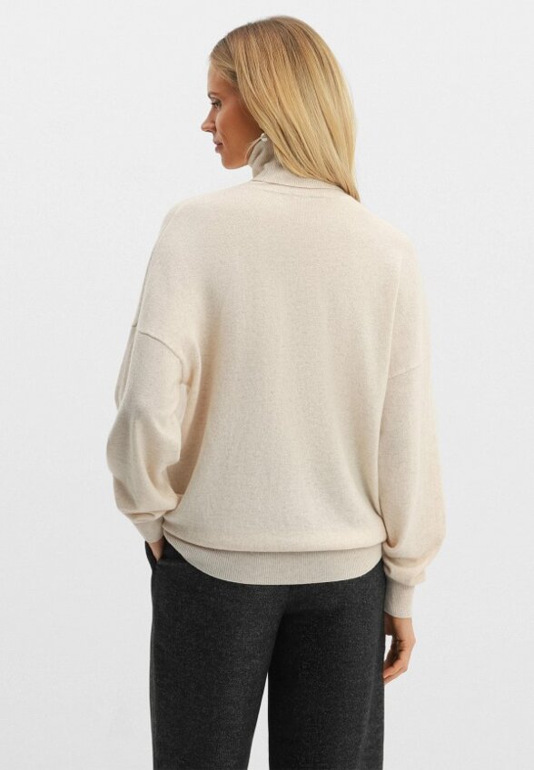 Водолазка Nominee