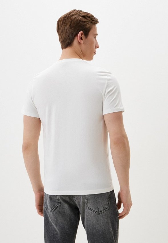 Футболка Colin's