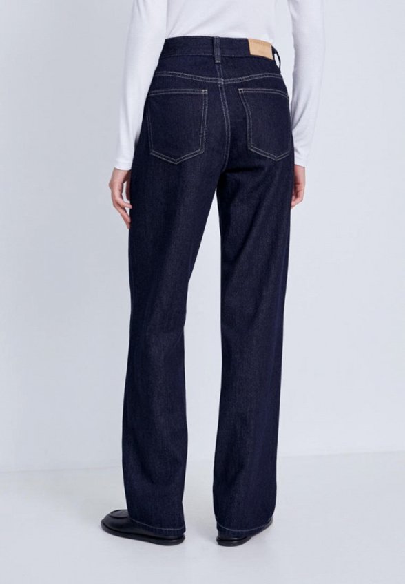 Джинсы Finn Flare