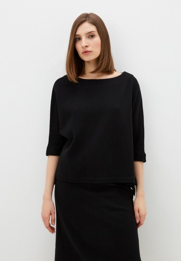 Костюм Voluminous