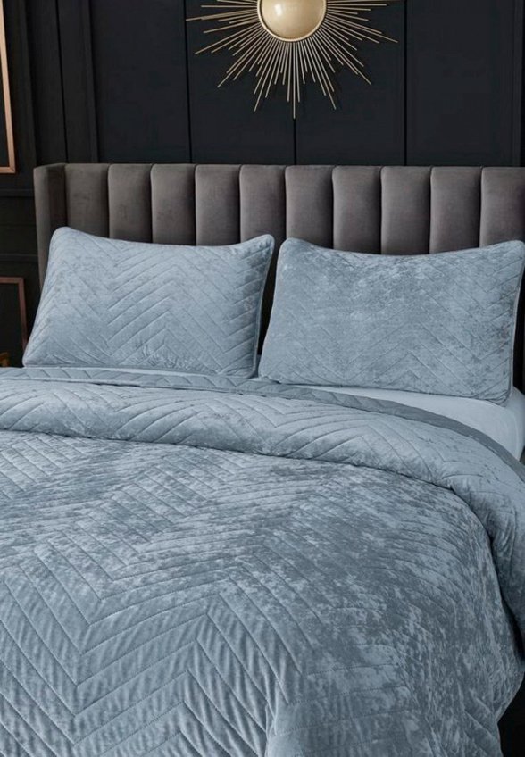 Комплект с покрывалом Sofi De Marko