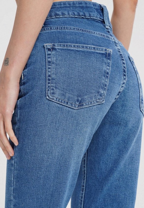 Джинсы Твое