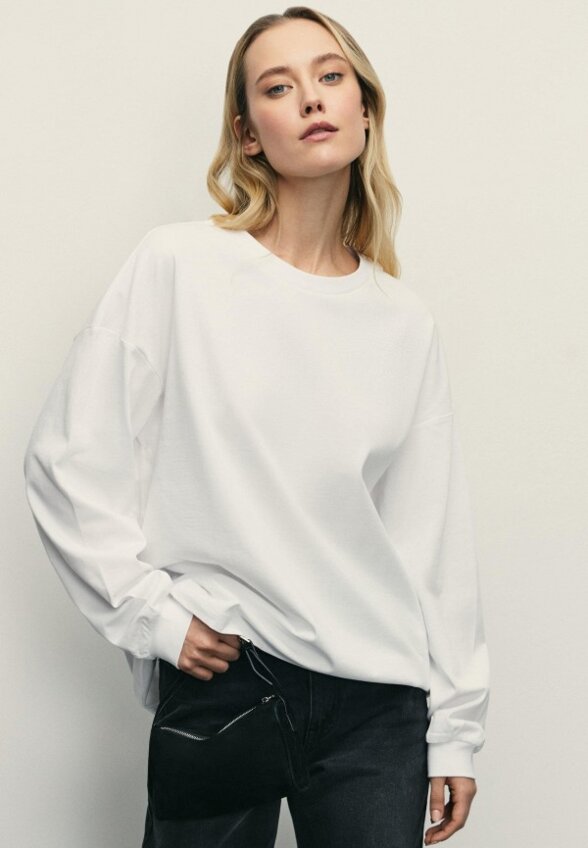 Свитшот Zarina