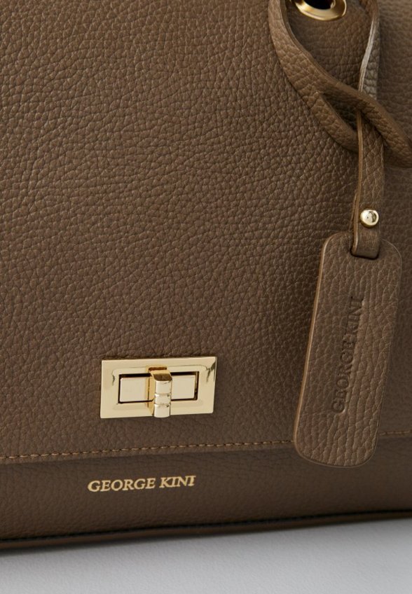 Сумка и брелок George Kini