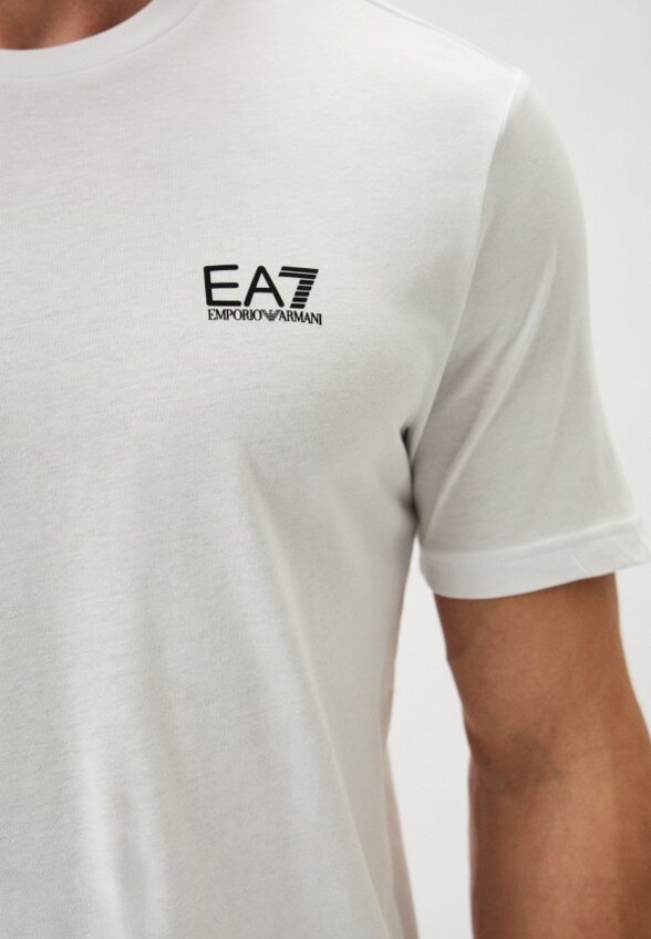 Футболка EA7