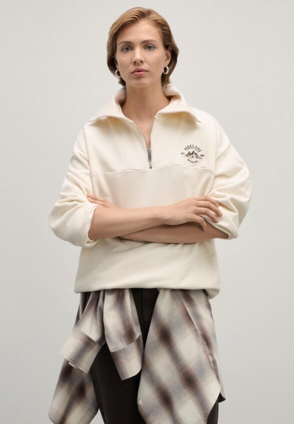 Олимпийка Zarina