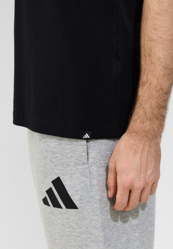 Футболка adidas