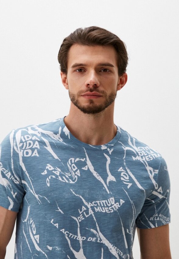 Футболка Colin's