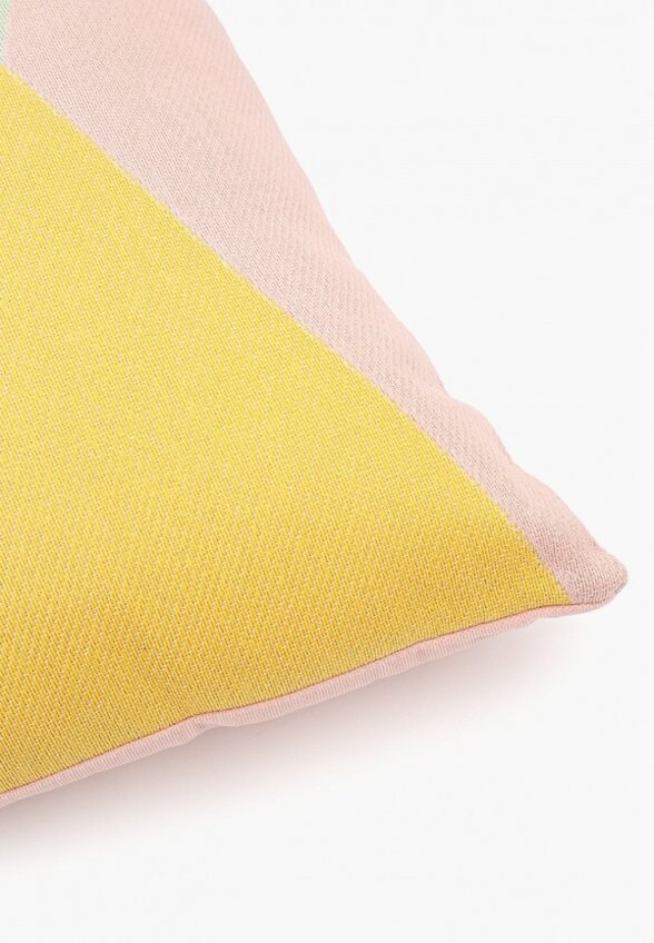 Подушка декоративная Coincasa