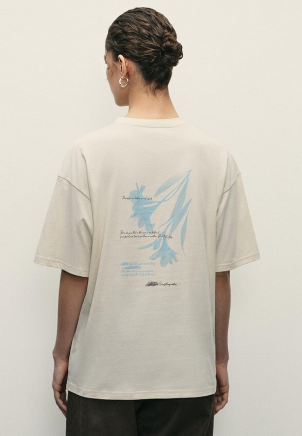 Футболка Zarina