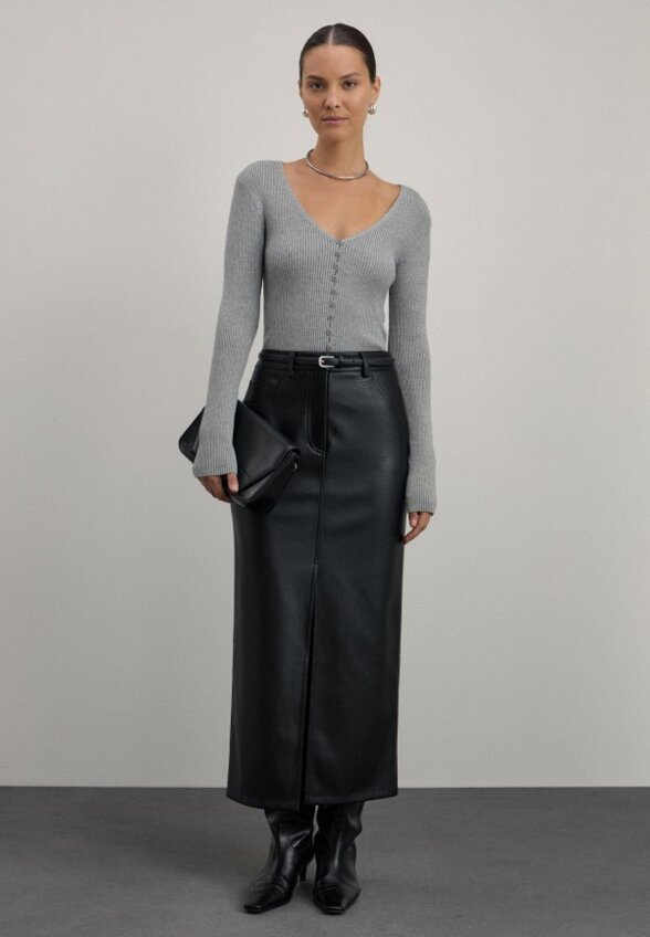 Пуловер Zarina