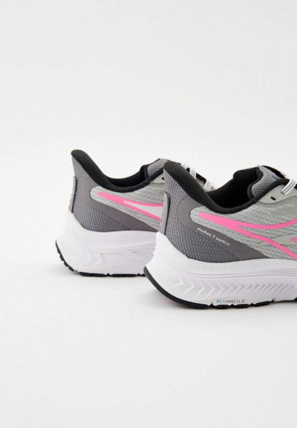 Кроссовки Diadora