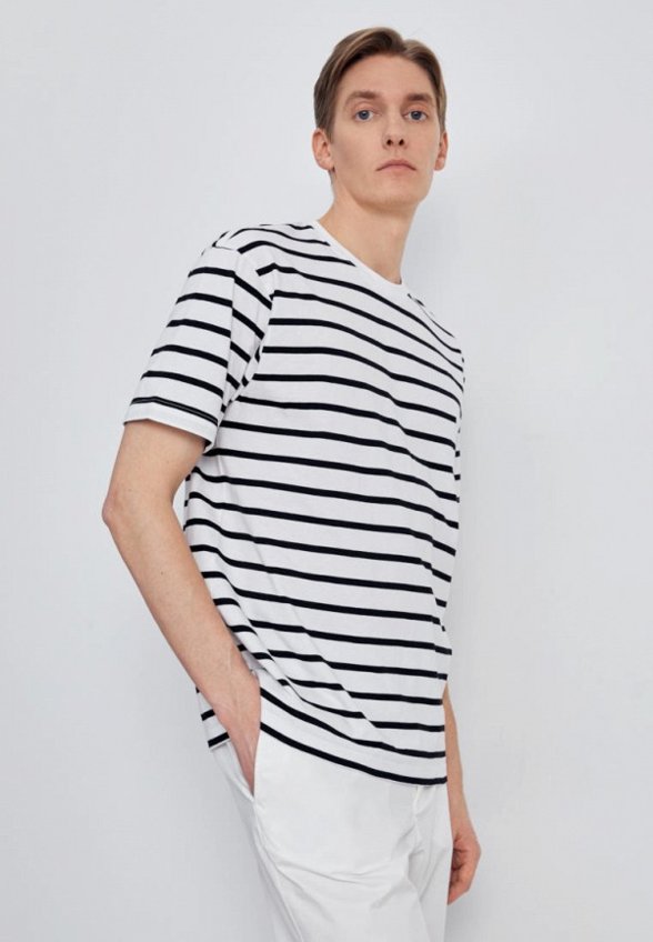 Футболка Finn Flare