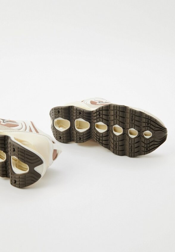 Кроссовки Mizuno