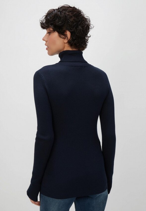 Водолазка Modis