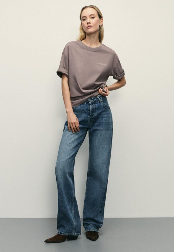 Футболка Zarina