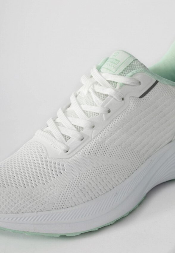 Кроссовки Baasploa