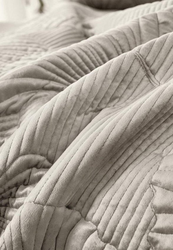 Комплект с покрывалом Sofi De Marko