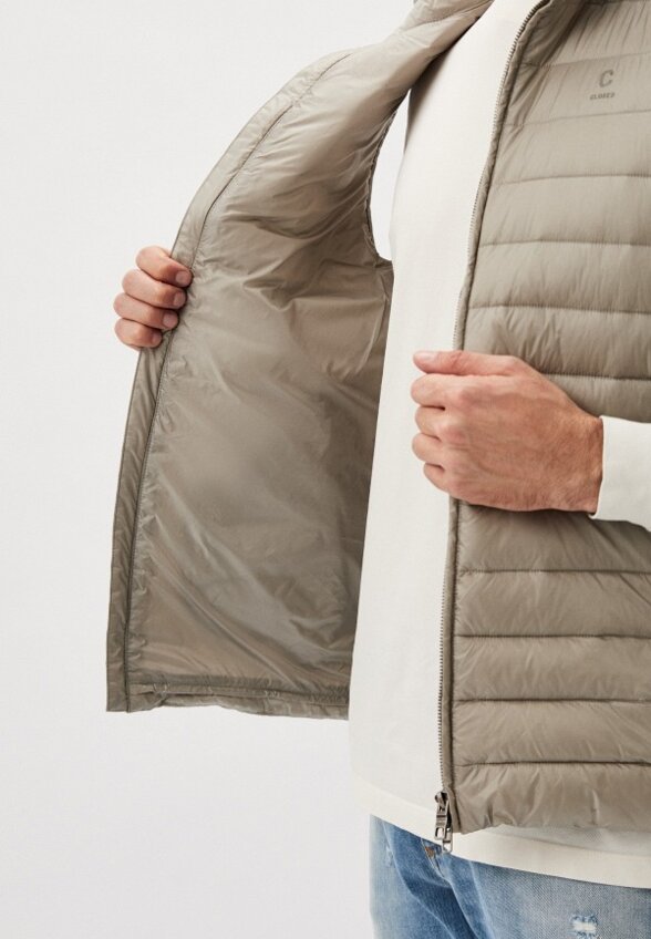 Жилет утепленный Closed